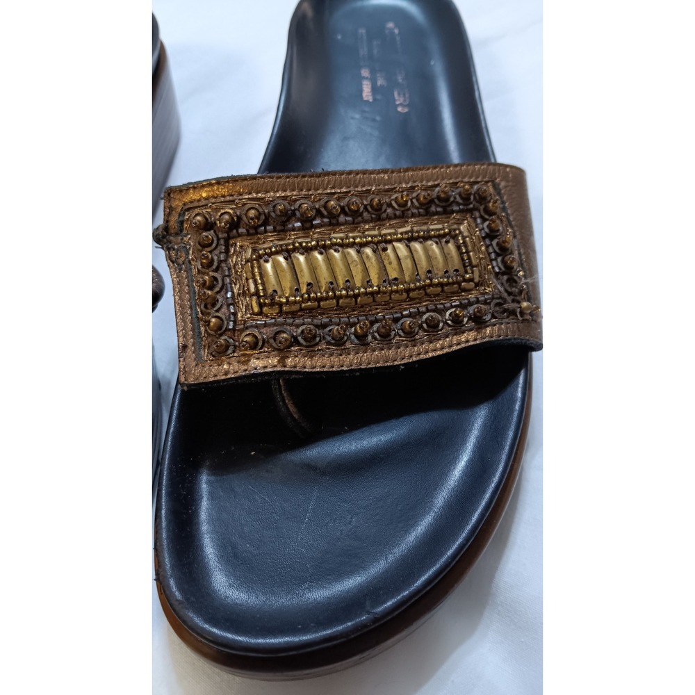 Donald J. Pliner FIFI Slide Sandal Gold Beading size 8.5M Summer Made In Italy